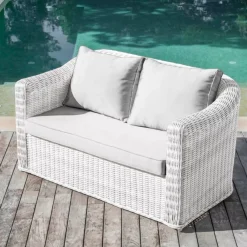 Hot Divano da giardino in resina intrecciata 2 posti Calvi Bianco e grigio chiaro Tavolini Da Giardino, Divani