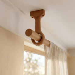 Discount Set di 2 supporti per asta fissi in legno (L115 / D28 mm) Nils Tende : Bastoni, Aste E Supporti|Asta A Soffitto
